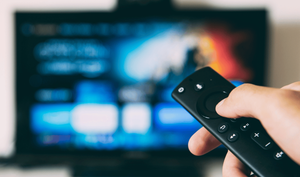 Illustration of IPTV streaming on multiple devices such as smartphones, tablets, and smart TVs, symbolizing the flexibility and convenience of modern entertainment with IPTV technology